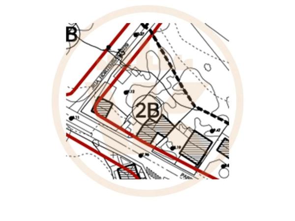 Terreno en avenida Isaac Díaz Pardo