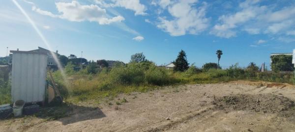 Terreno en calle Colombia