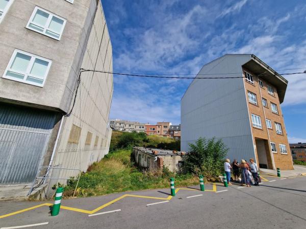 Terreno en calle Santiago de Compostela, 3 -5