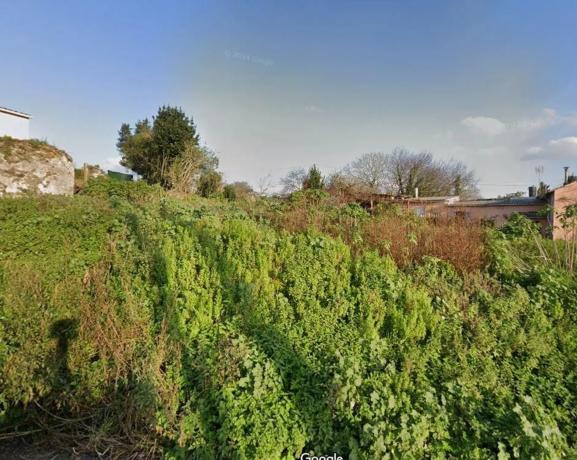 Terreno en calle Xesta