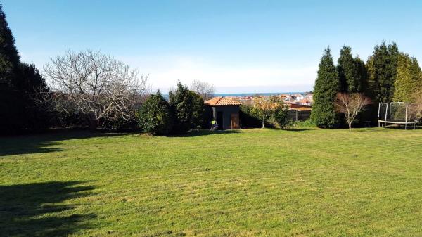 Terreno en calle Catasol, 42