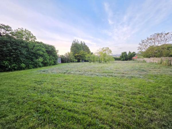 Terreno en calle Catasol, 42