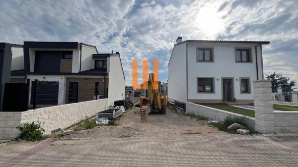 Terreno en calle Uxío Carré Aldao