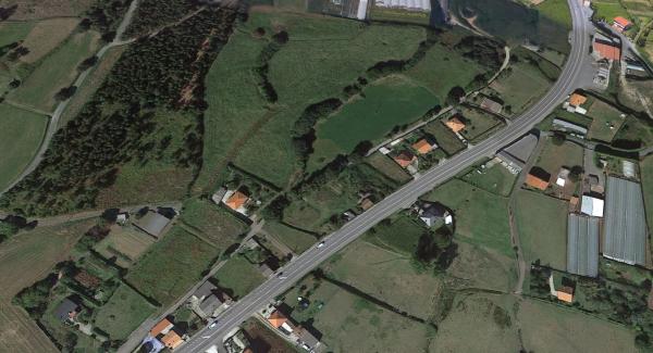 Terreno en camino Lugar Estrada