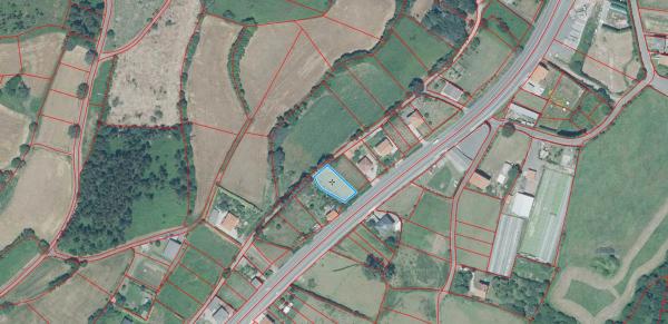 Terreno en camino Lugar Estrada