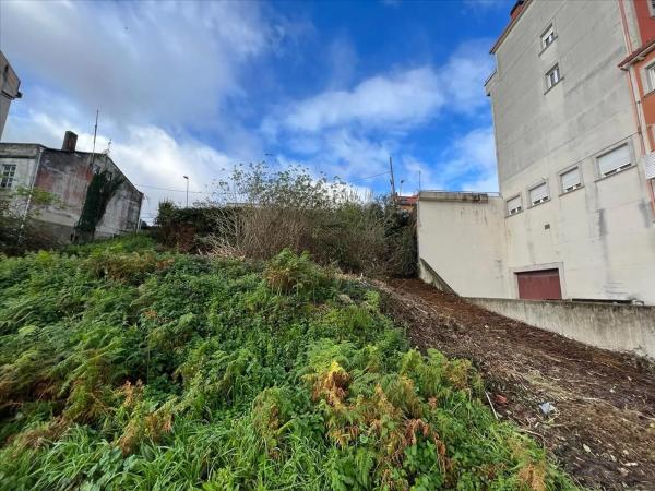 Terreno en avenida Alcalde Manuel Platas Varela