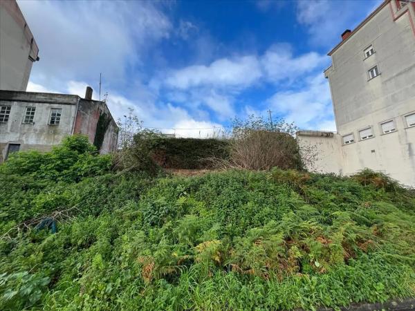 Terreno en avenida Alcalde Manuel Platas Varela