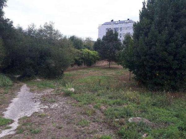 Terreno en calle Mestre Jesús Mejuto Vázquez