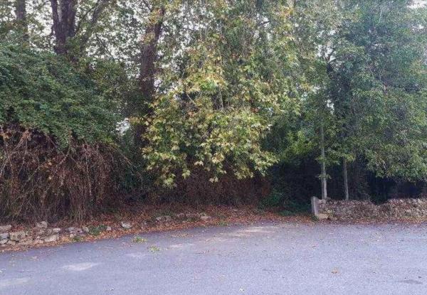 Terreno en calle Mestre Jesús Mejuto Vázquez