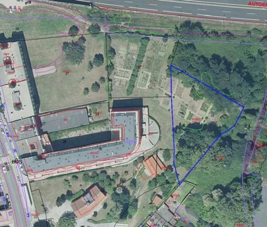 Terreno en calle Mestre Jesús Mejuto Vázquez