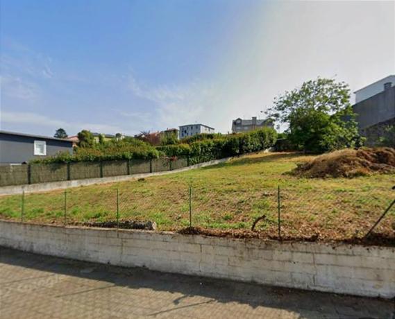 Terreno en avenida Rosalía de Castro