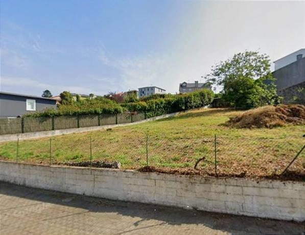 Terreno en avenida Rosalía de Castro