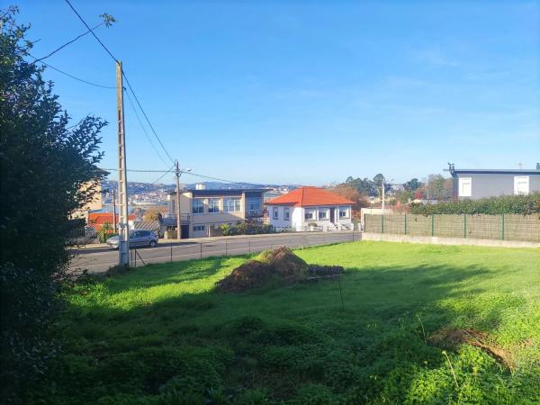 Terreno en avenida Rosalía de Castro