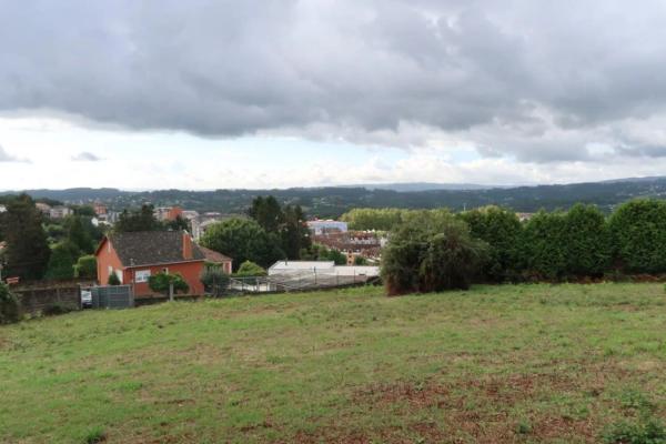 Terreno en calle Sixto