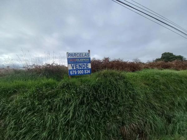 Terreno en calle Pombo