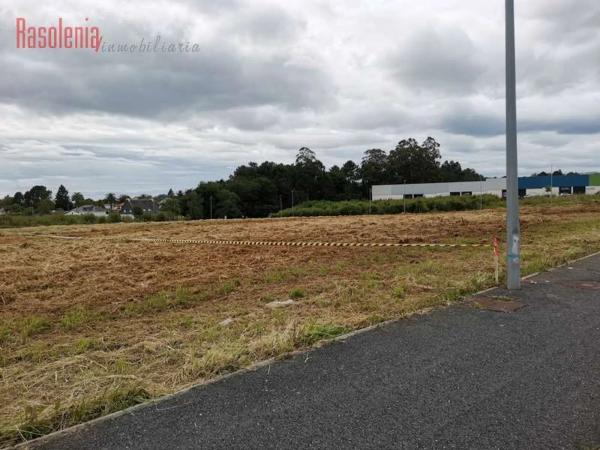 Terreno en calle Salnés, 5