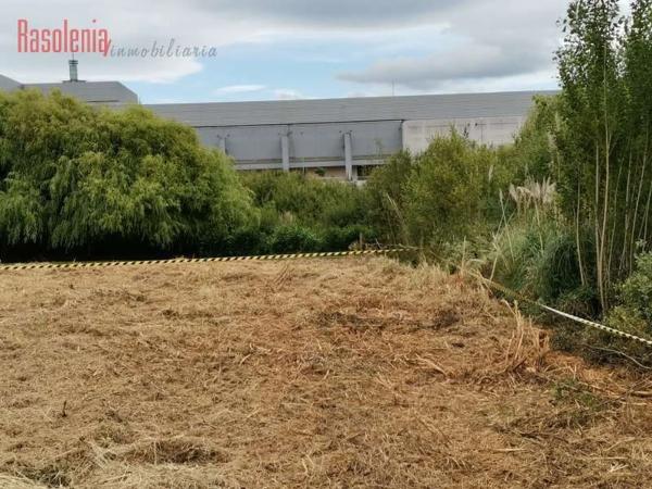 Terreno en calle Salnés, 5