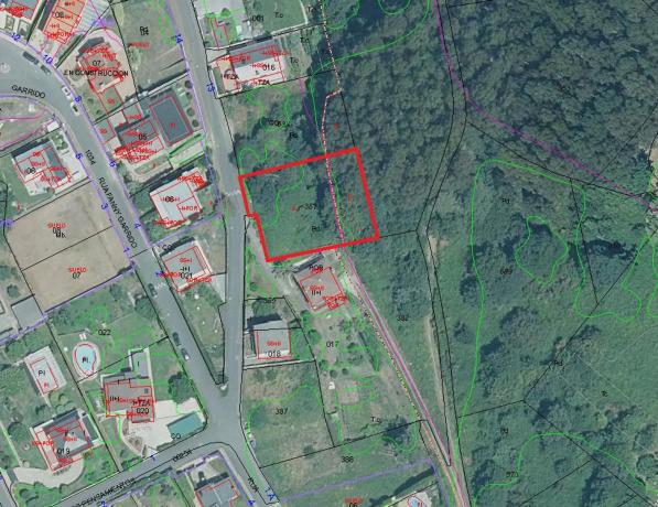 Terreno en calle dos Meniños, 15