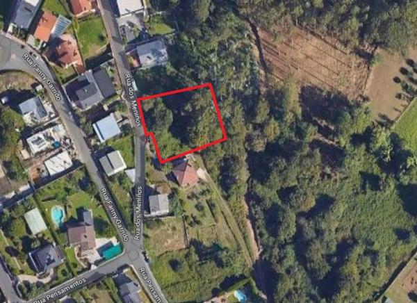 Terreno en calle dos Meniños, 15