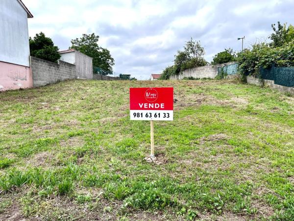 Terreno en calle Ledicia, 12