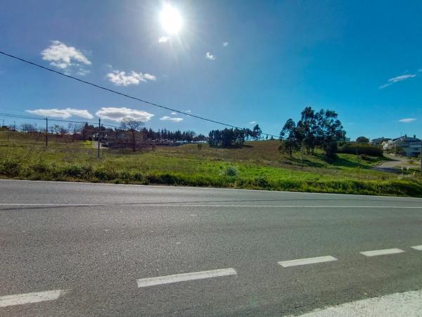 Terreno en travesía de Oseiro