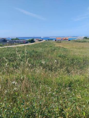 Terreno en calle Praia de Repibelo