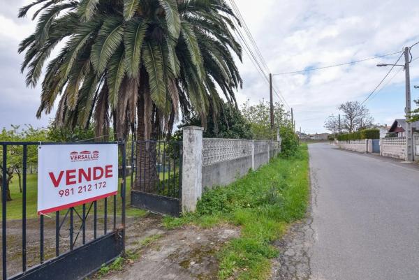 Terreno en avenida Giménez Herrero, 109 -99