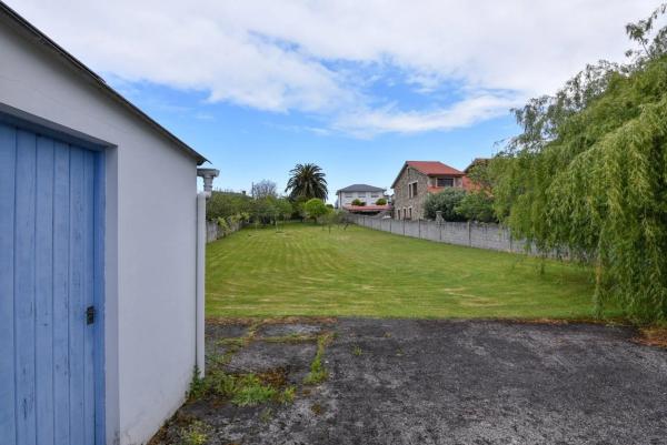 Terreno en avenida Giménez Herrero, 109 -99