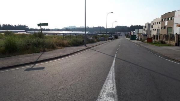 Terreno en calle Daimler, Cambre, a Coruña