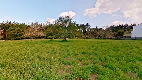 Terreno en avenida Emilia Pardo Bazán, 127