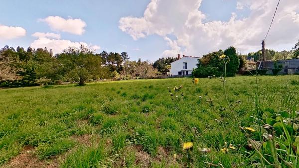 Terreno en avenida Emilia Pardo Bazán, 127
