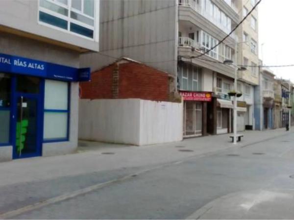 Terreno en calle Linares Rivas