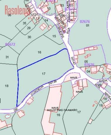 Terreno en avenida Corveira, 32