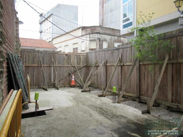 Terreno en calle Linares Rivas