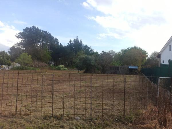 Terreno en calle Esqueiro, 4