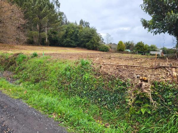 Terreno en calle Alexandre Bóveda, 31