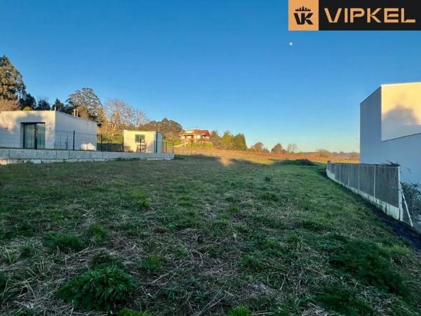 Terreno en calle Federico Manciñeira