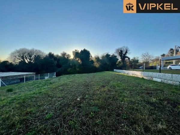 Terreno en calle Federico Manciñeira