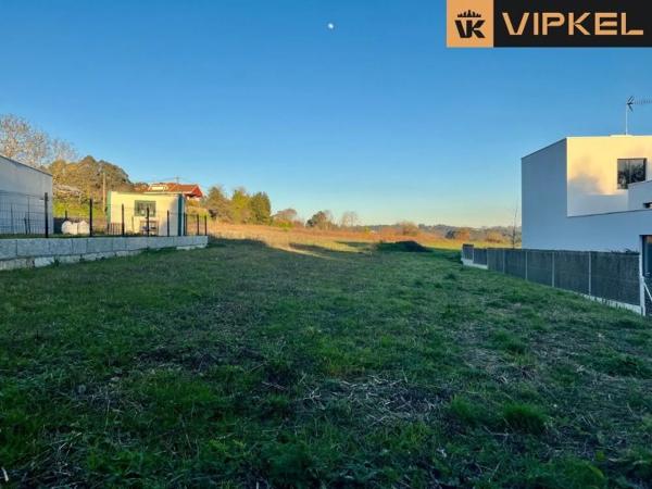 Terreno en calle Federico Manciñeira