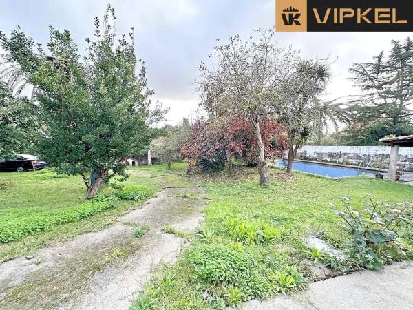 Terreno en calle Paraíso