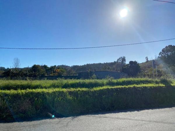 Terreno en calle Areosa