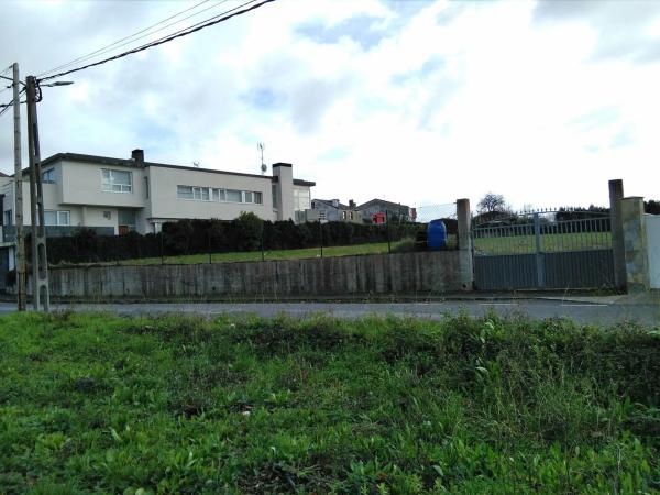 Terreno en calle María Pilar Estévez Diéguez, 7