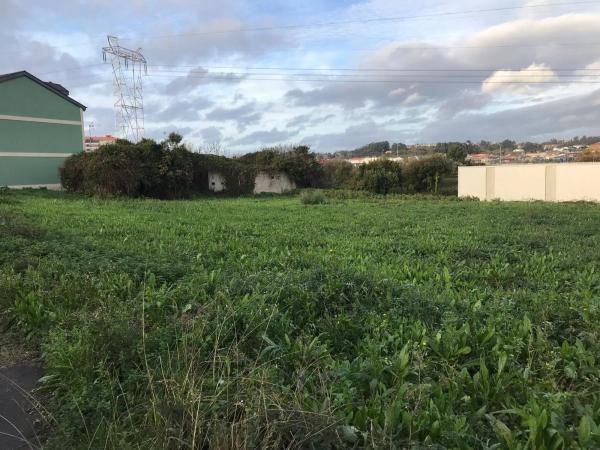 Terreno en calle Evaristo Martelo Pauman