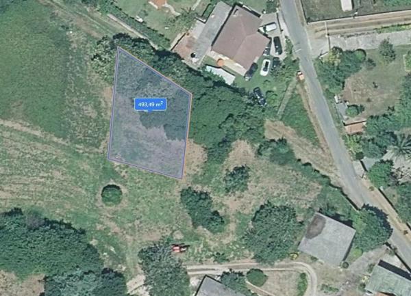 Terreno en calle Pedras Brancas