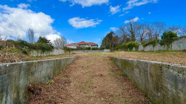 Terreno en calle dos Castros, 71