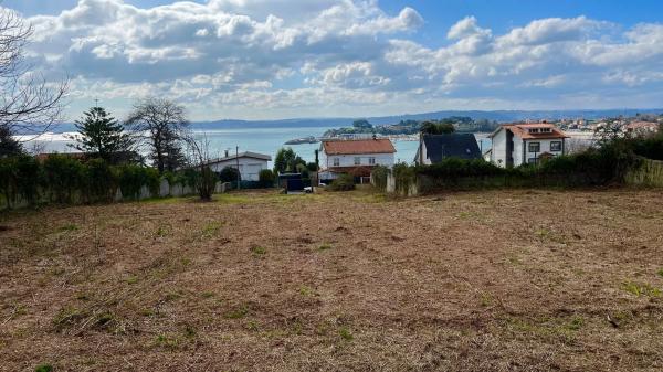 Terreno en calle dos Castros, 71