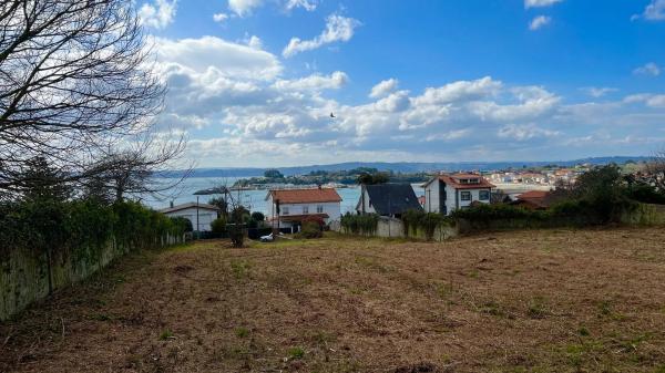 Terreno en calle dos Castros, 71