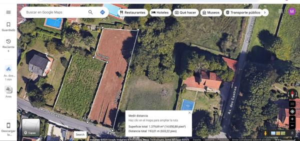 Terreno en calle dos Castros, 71