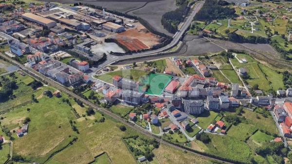 Terreno en camino de Castela, 700