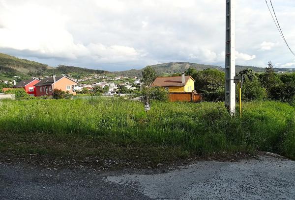 Terreno en Feal-Xuvia